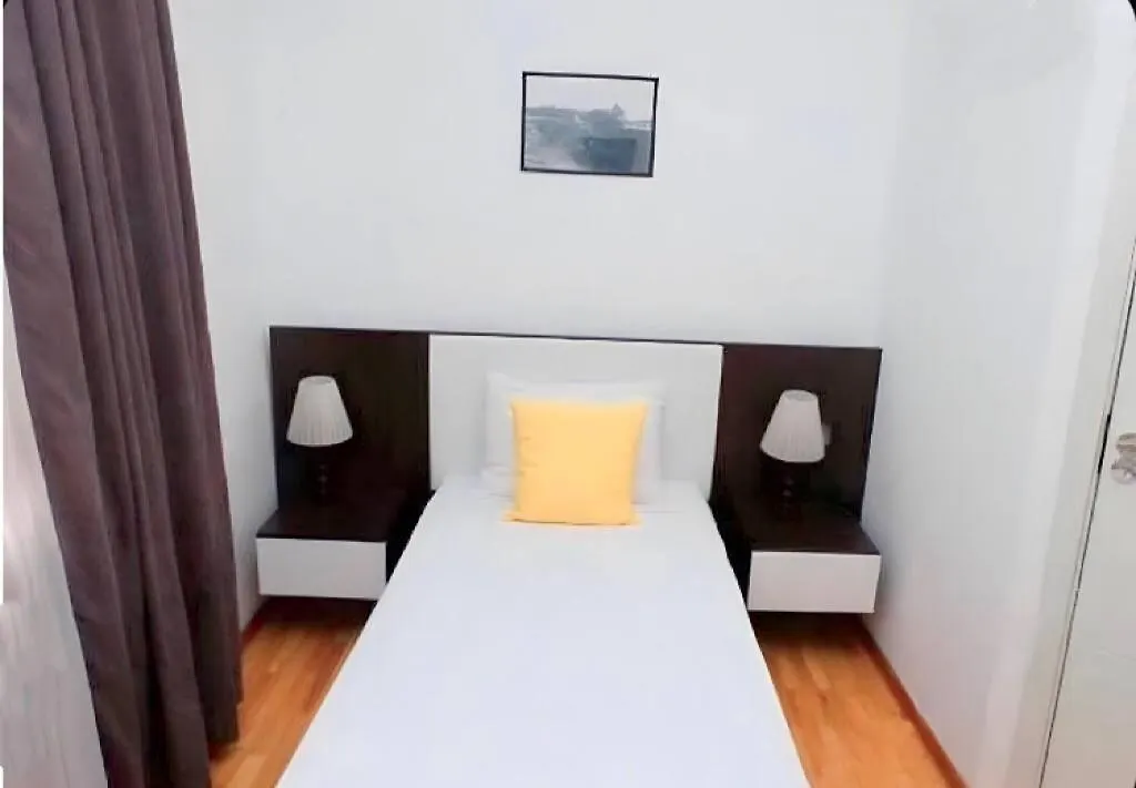 Triple Eight Hotel Τυφλίδα 3*,
